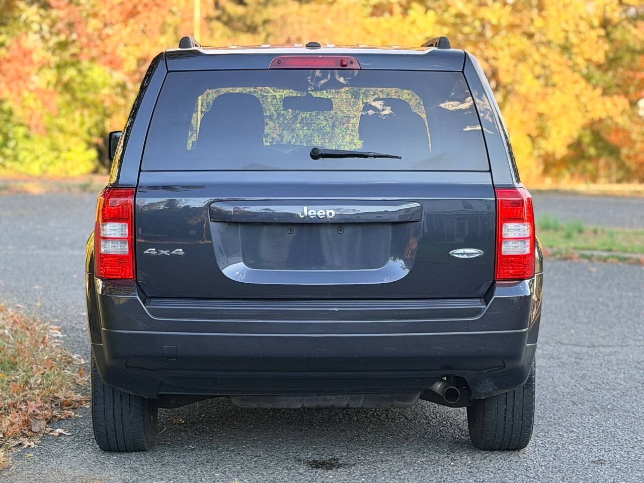 Used 2015 Jeep Patriot High Altitude AWD/4WD image 32