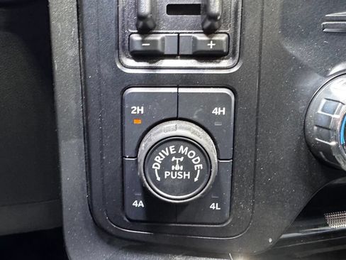 Used 2023 Ford F150 Lariat w/ Equipment Group 502A High AWD/4WD image 35