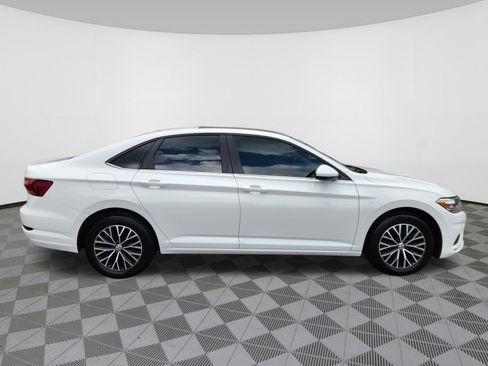 Used 2019 Volkswagen Jetta SE FWD image 6