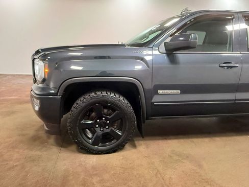 Used 2018 GMC Sierra 1500 SLE image 41