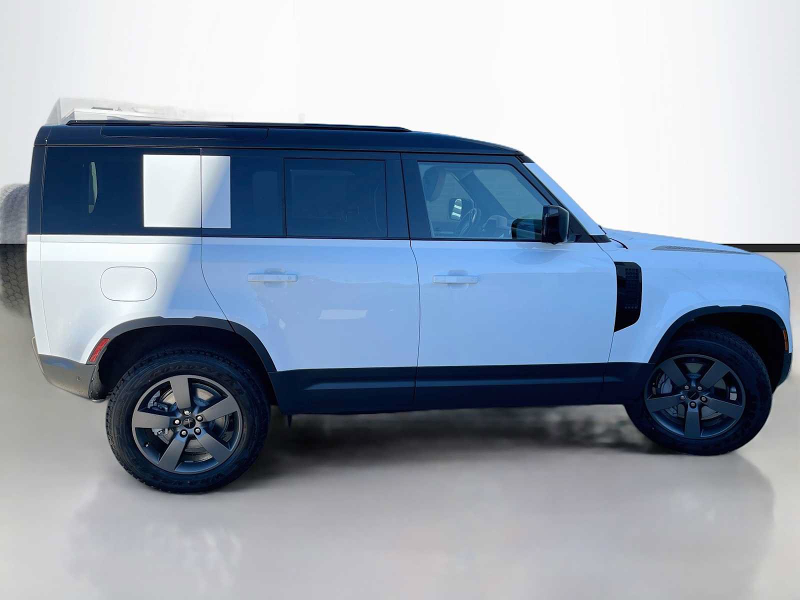 New 2026 Land Rover Defender 110 S AWD/4WD image 7