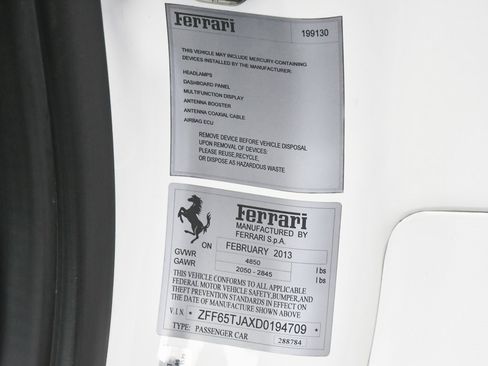 Used 2013 Ferrari California image 19