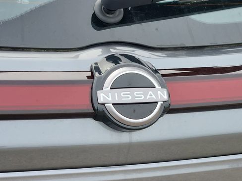 New 2025 Nissan Kicks Play S image 17