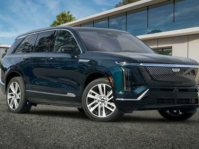 New 2026 Cadillac Vistiq Luxury w/ LPO, Floor Liner Package