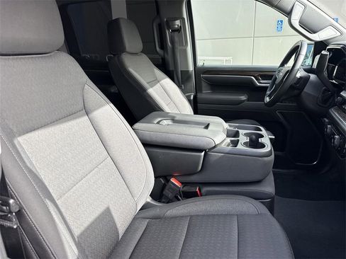 Used 2025 Chevrolet Silverado 1500 LT image 26