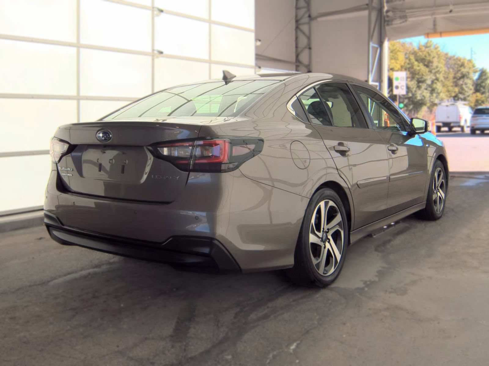 Used 2022 Subaru Legacy Limited AWD/4WD image 4