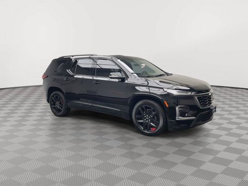 Used 2022 Chevrolet Traverse Premier w/ Redline Edition AWD/4WD image 44