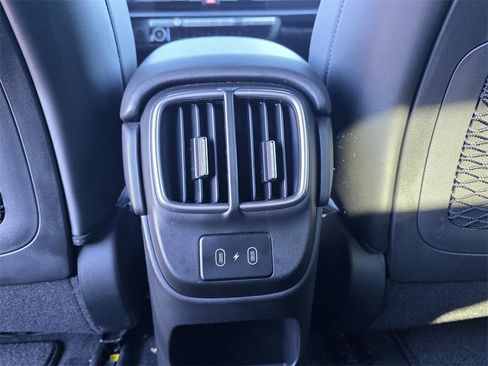 Used 2025 Hyundai Ioniq 6 SEL image 15