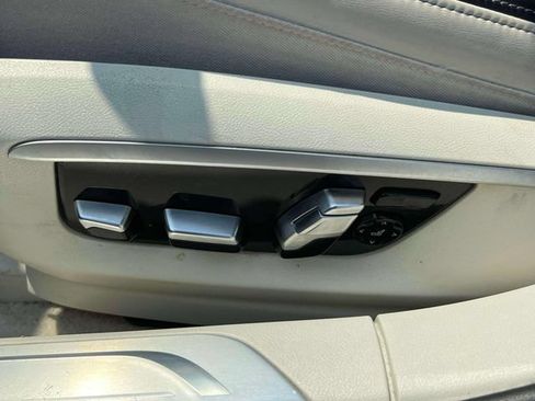 Used 2022 BMW 750i xDrive w/ Luxury Rear Seating Package AWD/4WD image 21