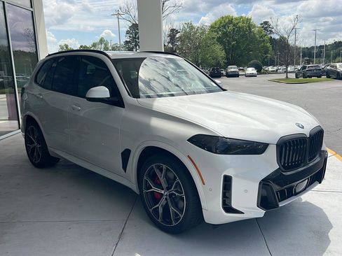 New 2026 BMW X5 xDrive50e w/ M Sport Package AWD/4WD image 8