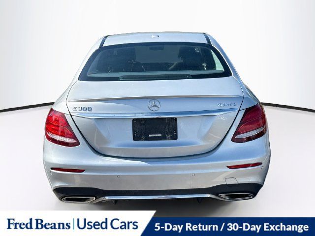 Used 2017 Mercedes-Benz E 300 4MATIC image 8