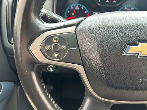 Used 2015 Chevrolet Colorado Z71 image 30
