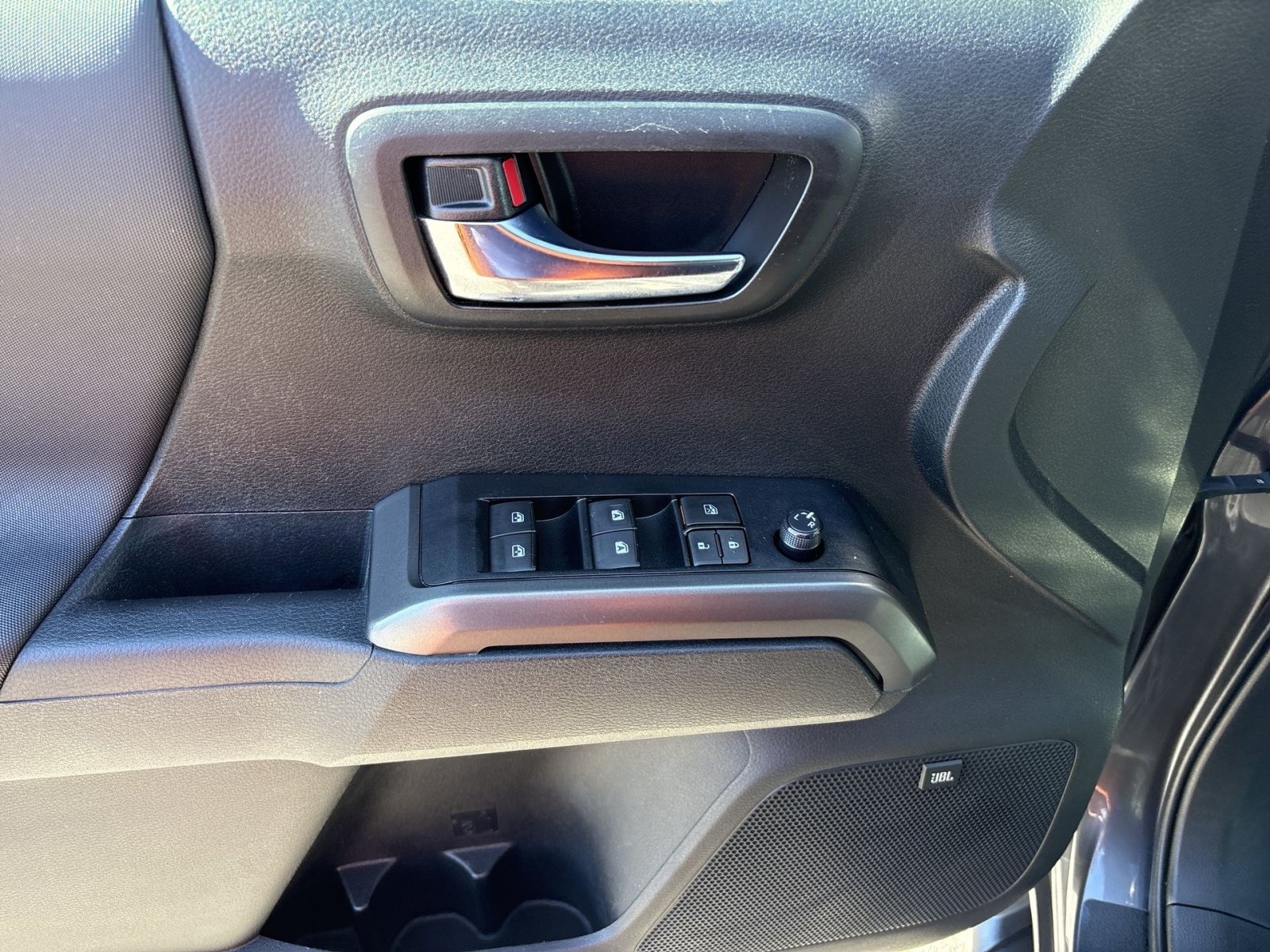 Used 2022 Toyota Tacoma TRD Pro AWD/4WD image 15