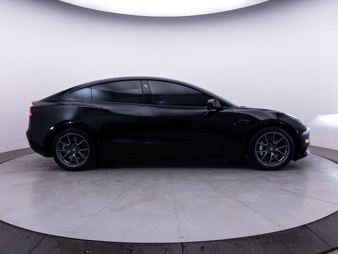 Used 2023 Tesla Model 3 Standard Range RWD image 36