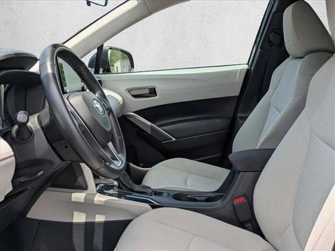 Used 2022 Toyota Corolla Cross LE FWD image 17