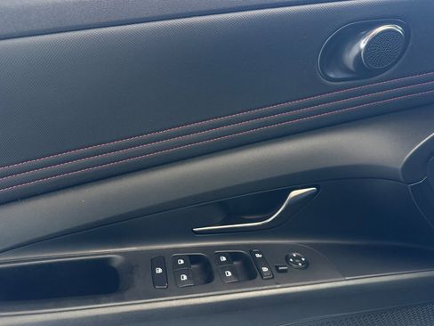 Used 2022 Hyundai Elantra N Line FWD image 12