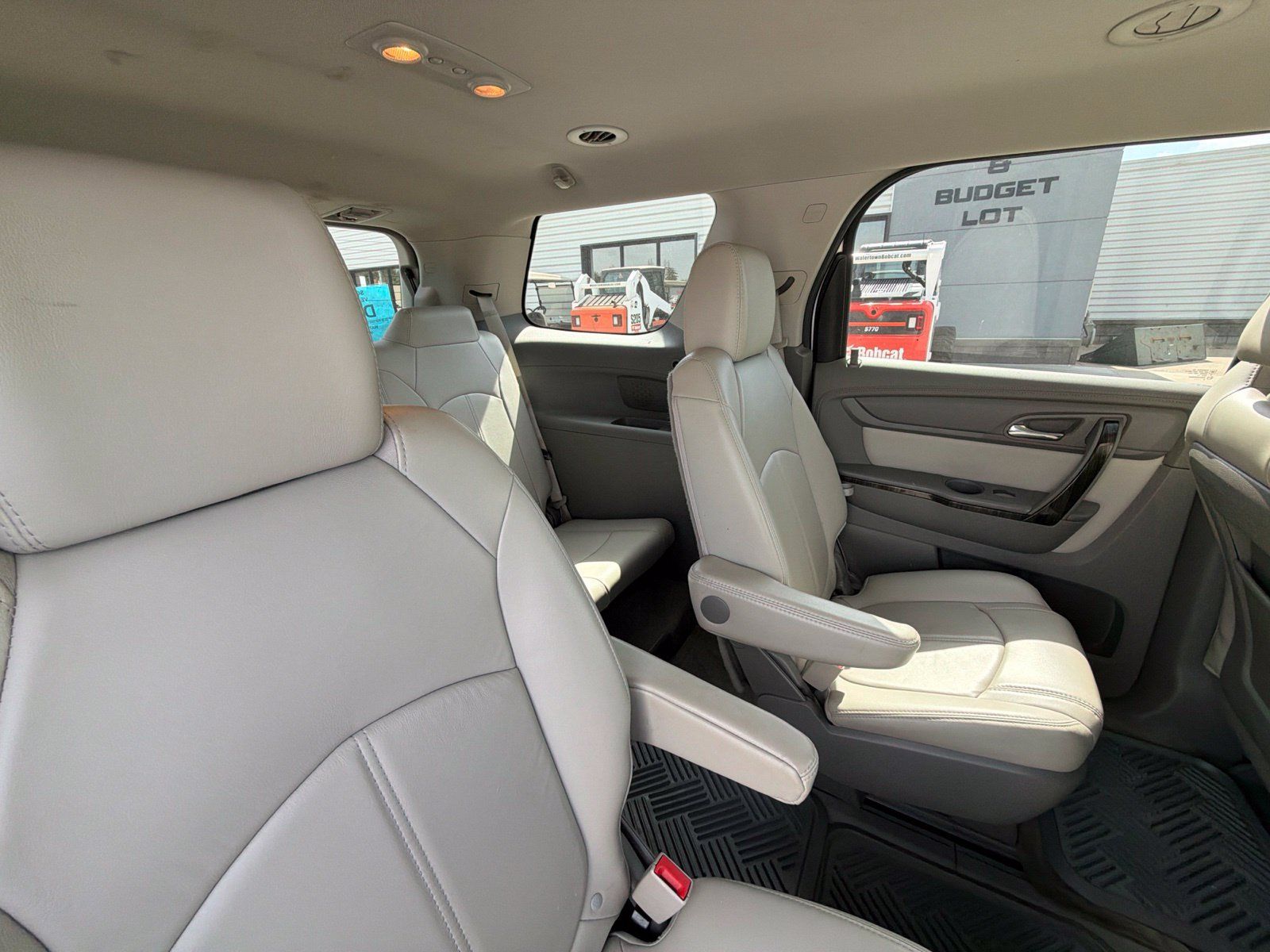 Used 2017 GMC Acadia Limited SLT AWD/4WD image 10