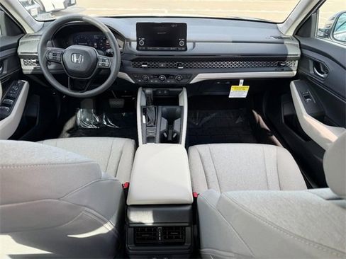 Certified 2025 Honda Accord SE image 12