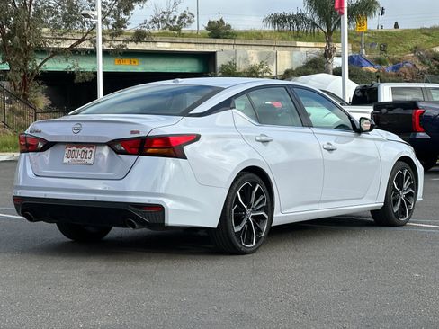 Used 2024 Nissan Altima 2.5 SR image 5