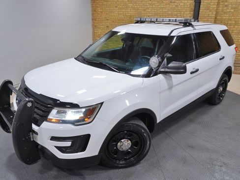 Used 2019 Ford Explorer 4WD Police Interceptor image 2