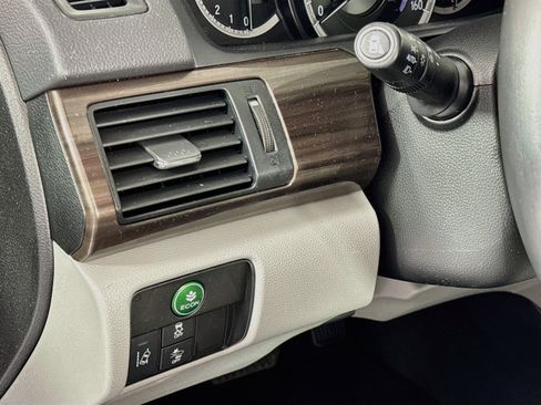 Certified 2017 Honda Accord EX-L image 10