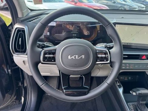 Used 2025 Kia Sorento EX FWD image 54