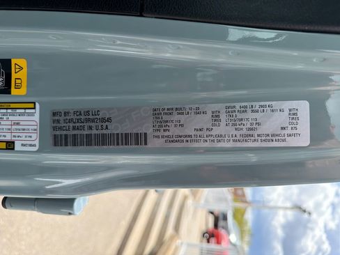 Used 2024 Jeep Wrangler Unlimited Rubicon 392 image 30