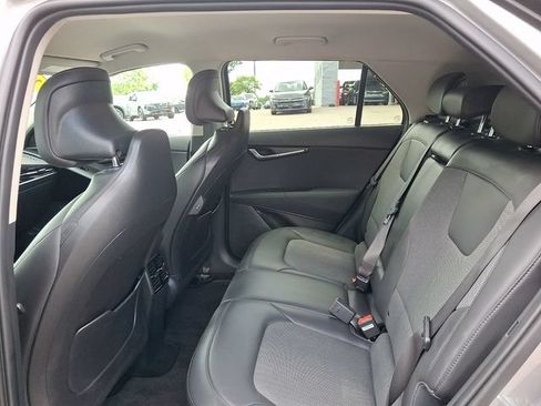 Certified 2023 Kia Niro Wind FWD image 12