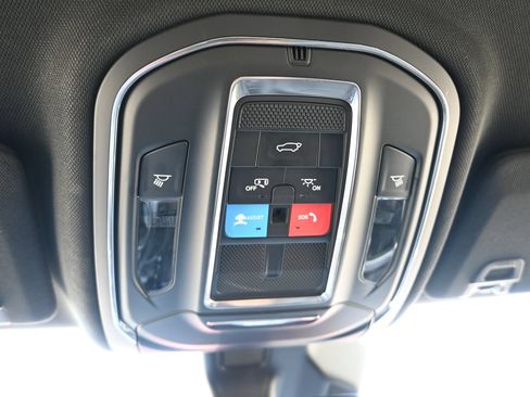Used 2026 Jeep Grand Cherokee Limited AWD/4WD image 19
