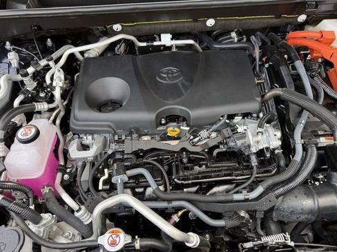 Used 2025 Toyota RAV4 XSE image 37