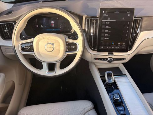 New 2026 Volvo XC60 B5 Ultra w/ Climate Package image 24