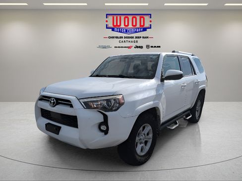 Used 2021 Toyota 4Runner SR5 AWD/4WD image 12