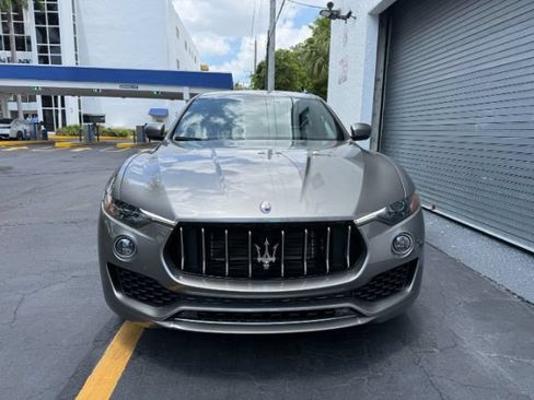 Used 2019 Maserati Levante AWD/4WD image 8