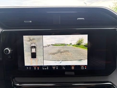 Certified 2026 GMC Sierra 3500 AT4 AWD/4WD image 15