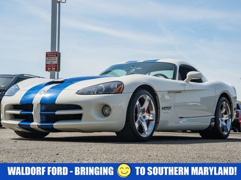 Used 2006 Dodge Viper SRT-10 w/ VOI9 Edition image 3