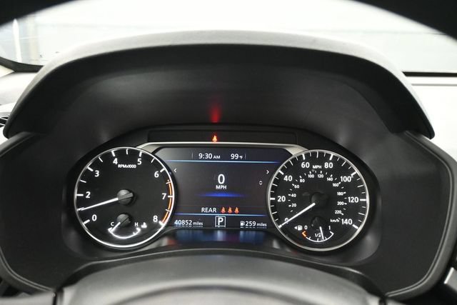 Used 2025 Nissan Altima 2.5 SV FWD image 12