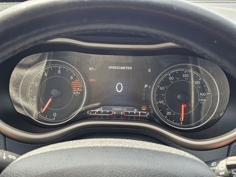Used 2016 Jeep Cherokee Limited AWD/4WD image 23