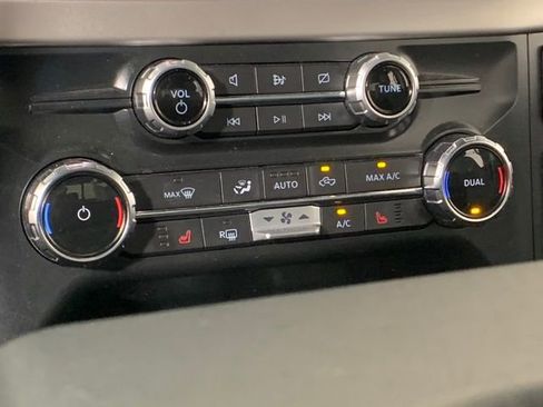 Used 2022 Ford F150 XLT w/ Equipment Group 302A High image 17