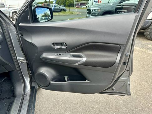 Used 2021 Nissan Kicks SV FWD image 26
