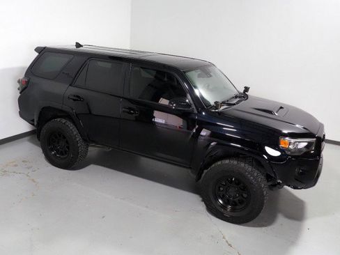 Used 2021 Toyota 4Runner TRD Off-Road Premium w/ Moonroof Package AWD/4WD image 12
