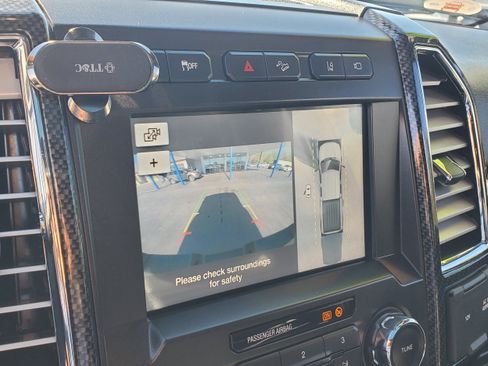 Used 2017 Ford F250 Lariat w/ Lariat Ultimate Package AWD/4WD image 22
