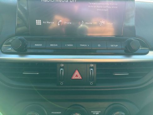 Used 2024 Kia Forte LXS w/ LXS Technology Package image 19