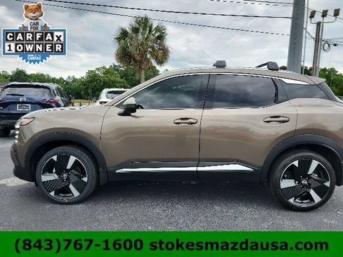 Used 2025 Nissan Kicks SR w/ SR Premium Package FWD image 11