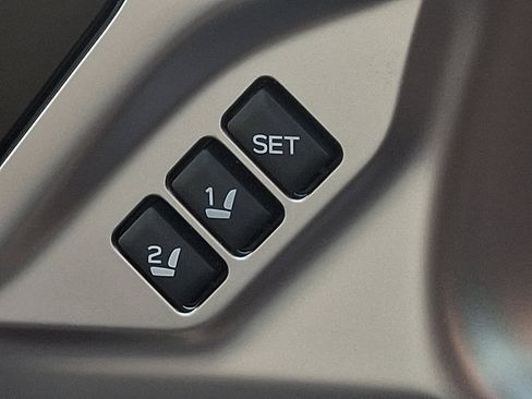 Used 2021 Subaru Outback Touring XT image 25