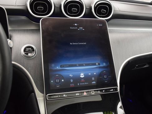 Used 2023 Mercedes-Benz GLC 300 image 27