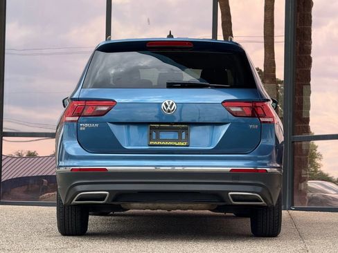 Used 2018 Volkswagen Tiguan SE w/ Panoramic Sunroof Package image 11