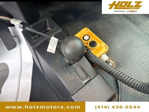 Used 2009 GMC Sierra 3500 W/T w/ Snow Plow Prep Package image 17