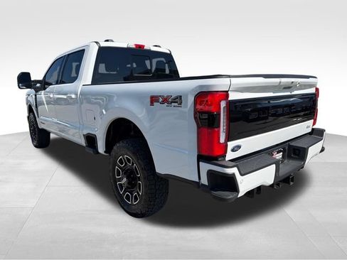 Used 2026 Ford F250 Platinum AWD/4WD image 5