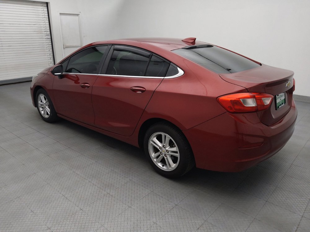 Used 2017 Chevrolet Cruze LT FWD image 3