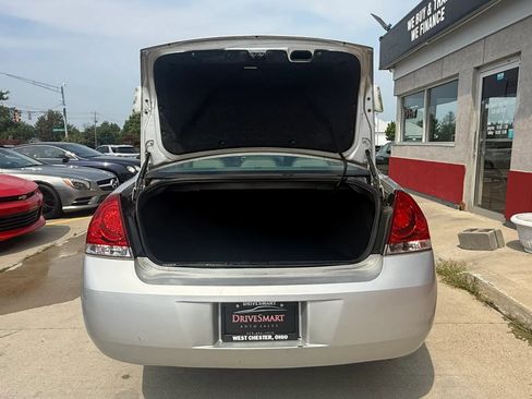 Used 2010 Chevrolet Impala LT w/ Luxury Edition Package FWD image 19